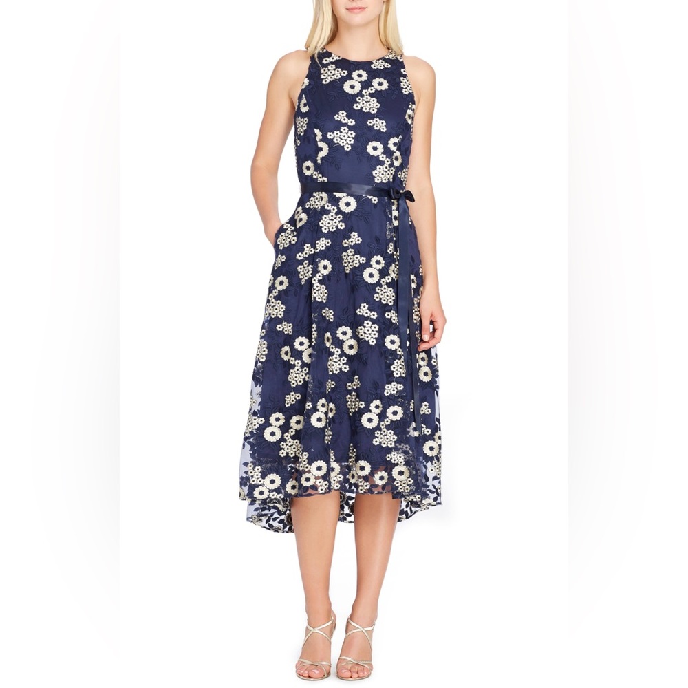 New with tag Tahari dress